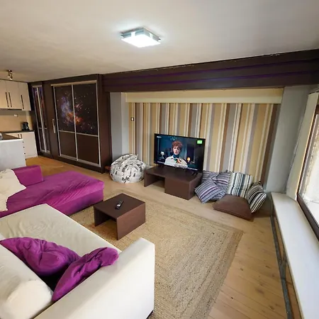 Modern Loft In The City Center Of Levadia, Greece Apartment *