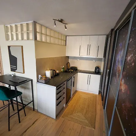 Modern Loft In The City Center Of Levadia, Greece *